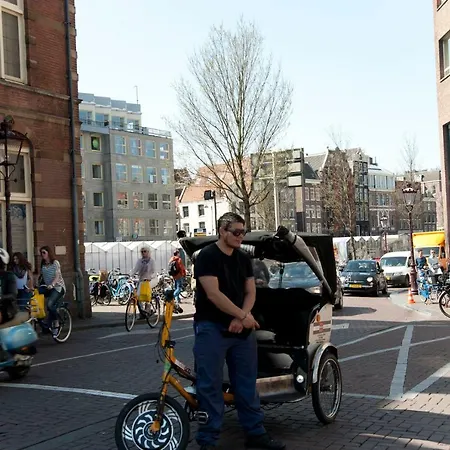 Flower Market شقة *