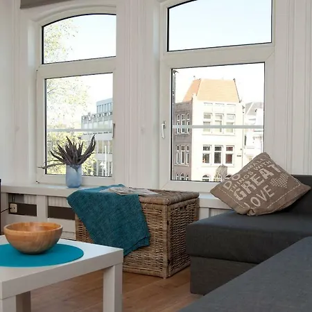 Flower Market Apartment *