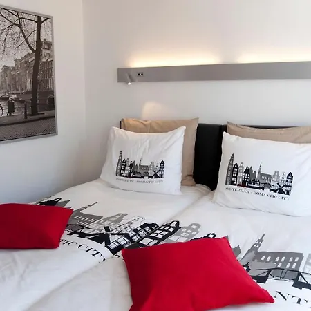 Flower Market Apartment Amsterdam